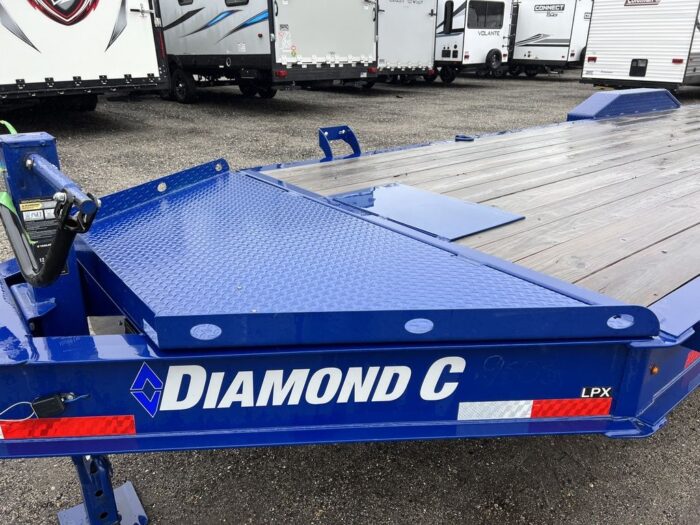 2022 Diamond C 7x24 20K Low Profile Equipment Trailer w/Max Ramps - Image 8
