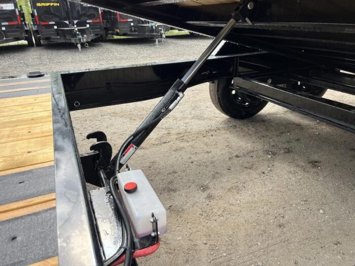 2024 Diamond C 7X24 20K Tilt Deck Equipment Trailer w/Spare Mount - Image 5